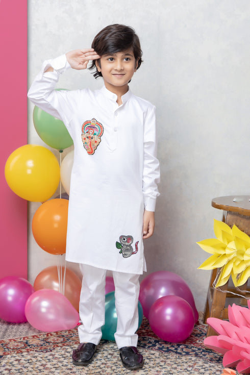 GANPATI BABA WHITE KURTA SET