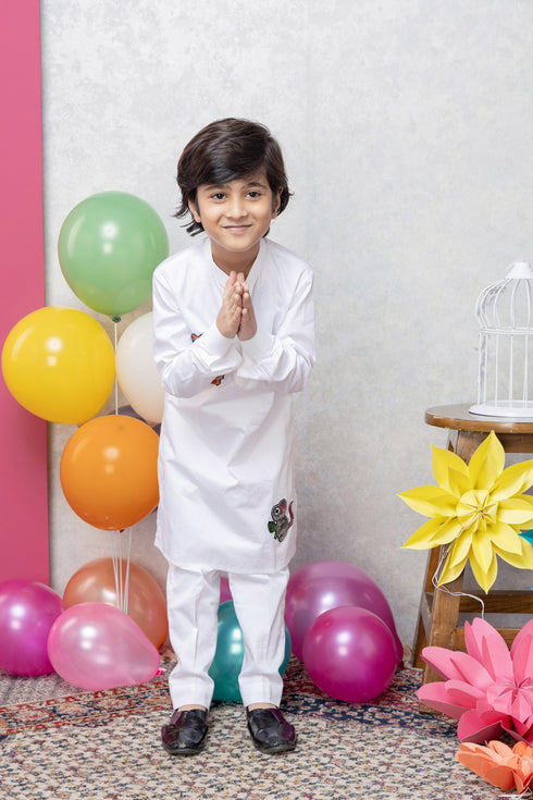 GANPATI BABA WHITE KURTA SET