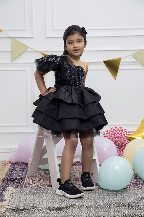 Black One shoulder Dress